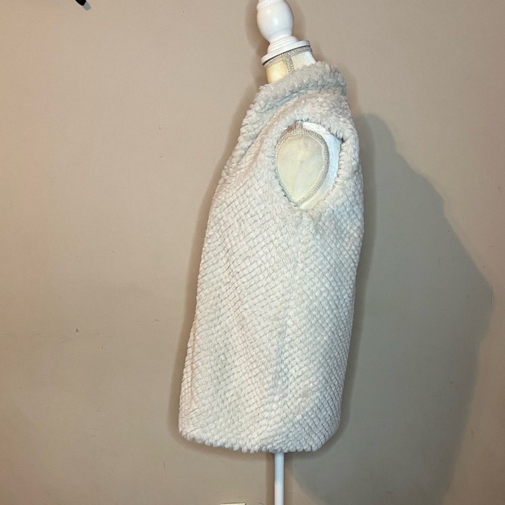 ⭐️Indigo Soul Cream Vest - Picture 3 of 7